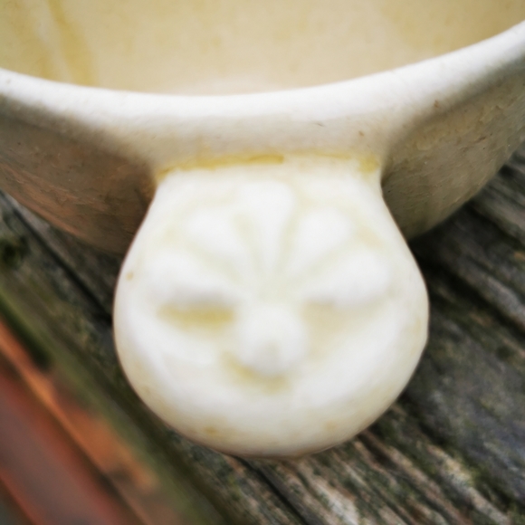 Vintage Pottery Double Spout Gravy Boat - Picture 4 of 16